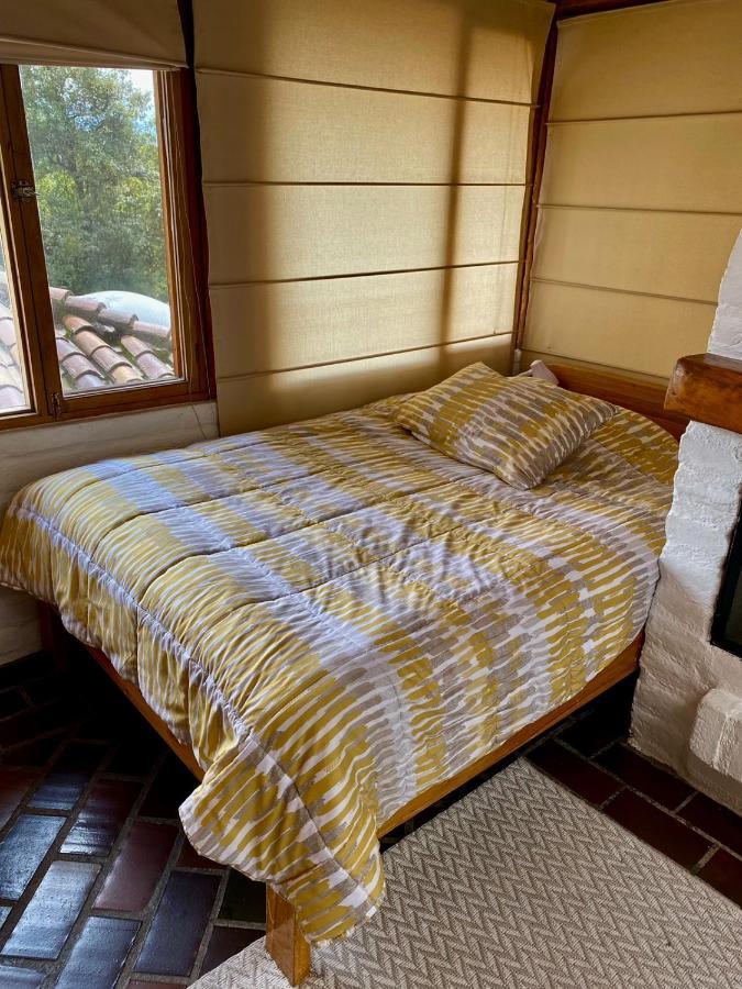 Casa Magnolia Bed & Breakfast Cumbayá Exterior photo